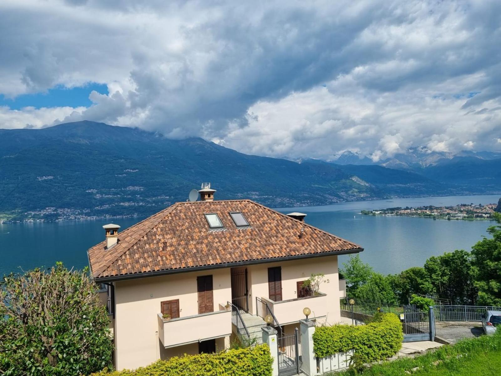 Apartment With Garden And Terrace Beautiful Lake View Bellano Extérieur photo
